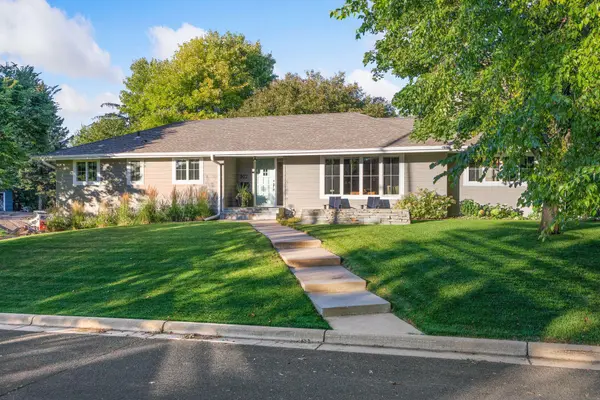 5025 Normandale CT, Edina, MN 55436