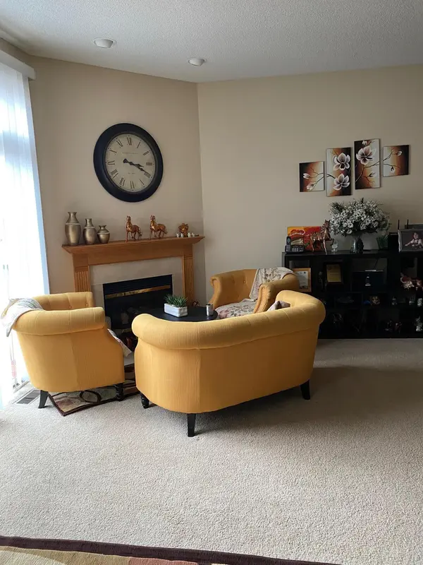 804 Village Pkwy, Circle Pines, MN 55014