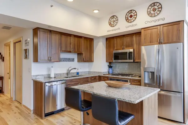 740 Portland AVE #908, Minneapolis, MN 55415