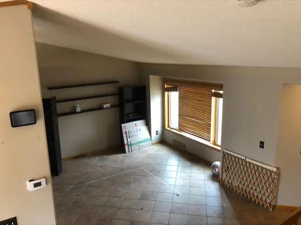 9319 93rd ST S, Cottage Grove, MN 55016