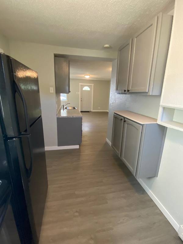 855 Broadway ST #B, Hammond, WI 54015