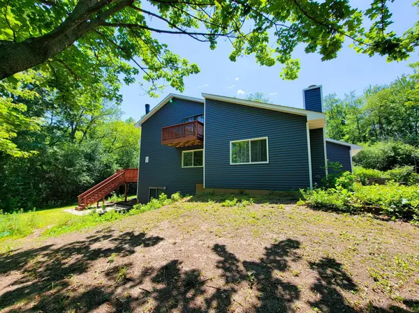 5743 Juneau LN N, Plymouth, MN 55446