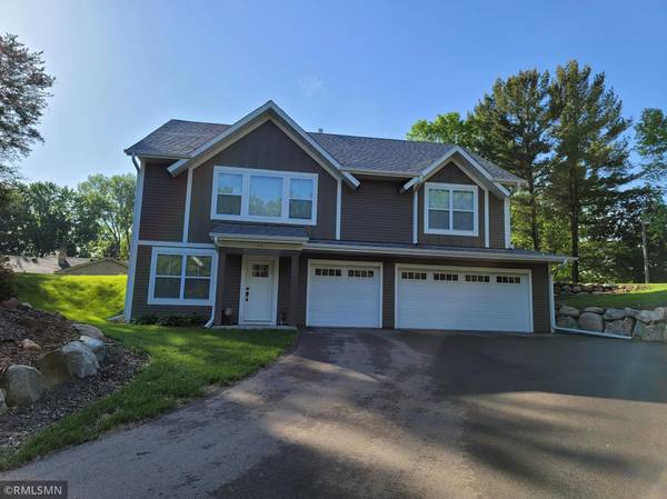 85 Maple Island RD, Lakeville, MN 55044
