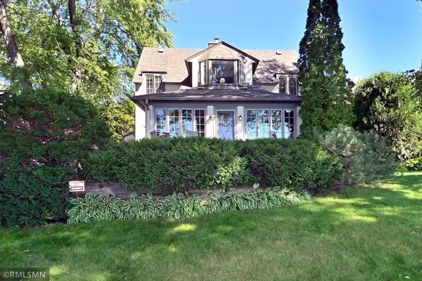 425 Lakeview AVE, Tonka Bay, MN 55331