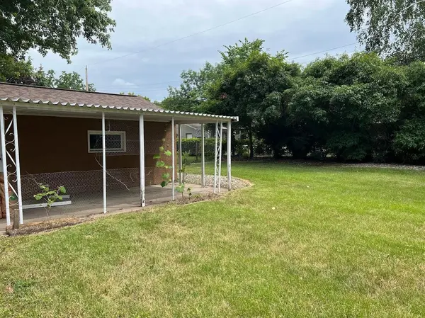 2674 Matilda ST, Roseville, MN 55113
