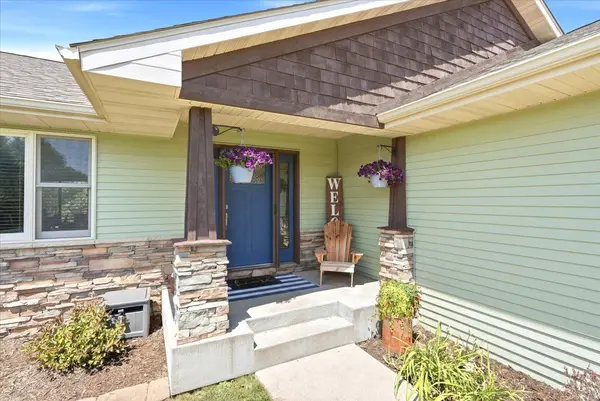 1647 Valley Quail DR, River Falls, WI 54022