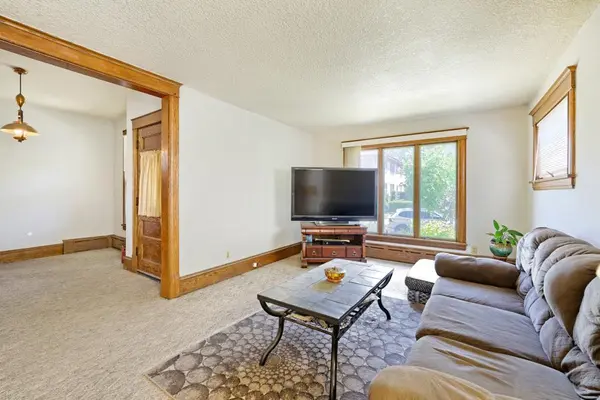 3304 Grand AVE S, Minneapolis, MN 55408