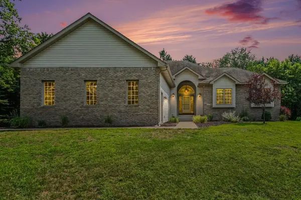 2306 174th CIR NW, Andover, MN 55304