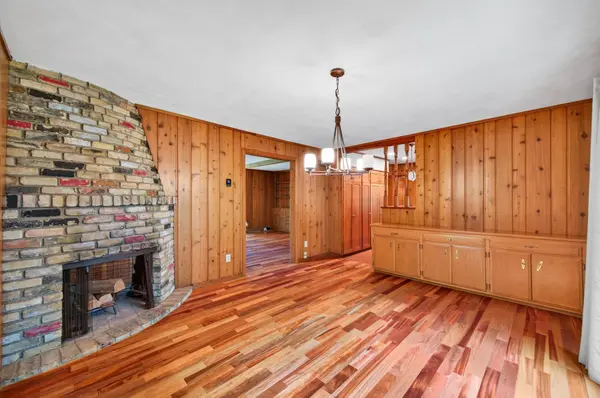 22 Eagle Ridge RD, North Oaks, MN 55127