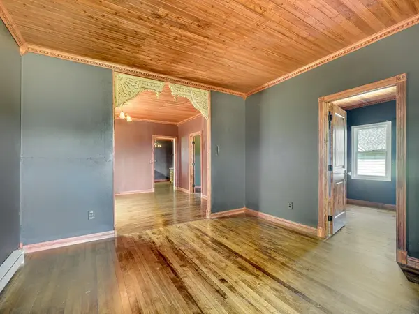 744 N Shore DR, Forest Lake, MN 55025