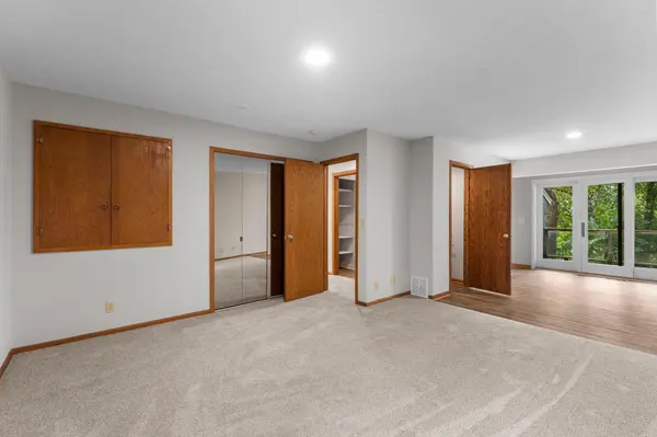 16101 Hilltop RD, Eden Prairie, MN 55347