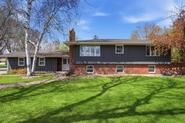 900 13th AVE SW, Willmar, MN 56201