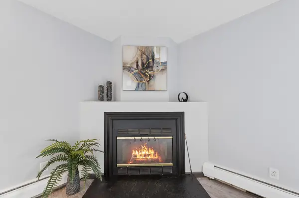3440 Golfview DR #121, Eagan, MN 55123