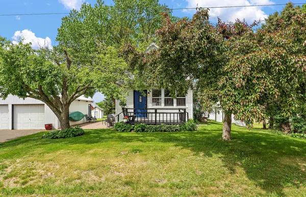 37320 Oriole AVE, Lindstrom, MN 55045