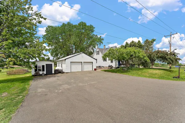 37320 Oriole AVE, Lindstrom, MN 55045