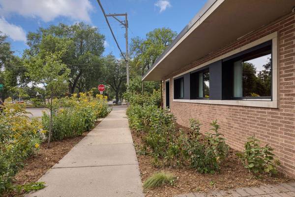 901 23rd AVE NE, Minneapolis, MN 55418