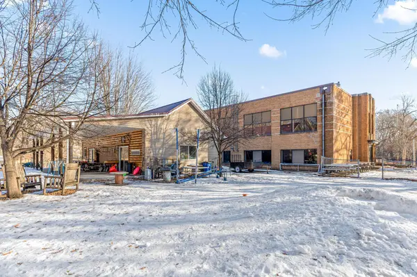 1709/1695 Mcknight RD N, Maplewood, MN 55109