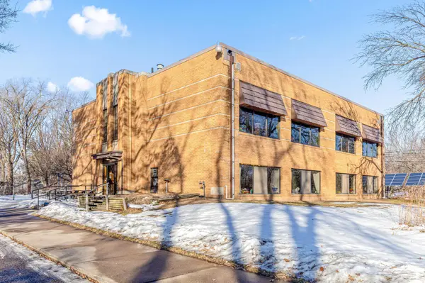 1709/1695 Mcknight RD N, Maplewood, MN 55109