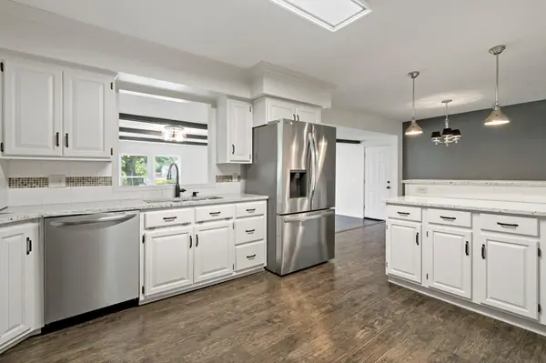 853 Minnesota ST S, Shakopee, MN 55379