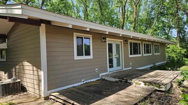 11435 Deuce RD, Elko New Market, MN 55020