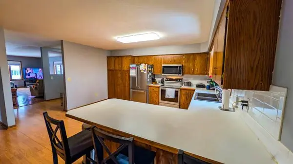 1918 Bayview DR, Albert Lea, MN 56007