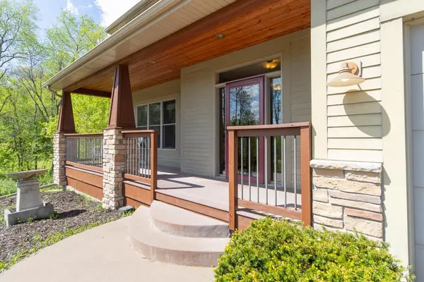 908 87th AVE, Hudson, WI 54016