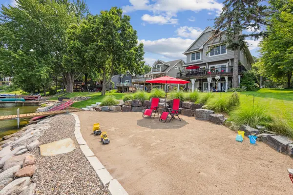 5060 Edgewater DR, Mound, MN 55364