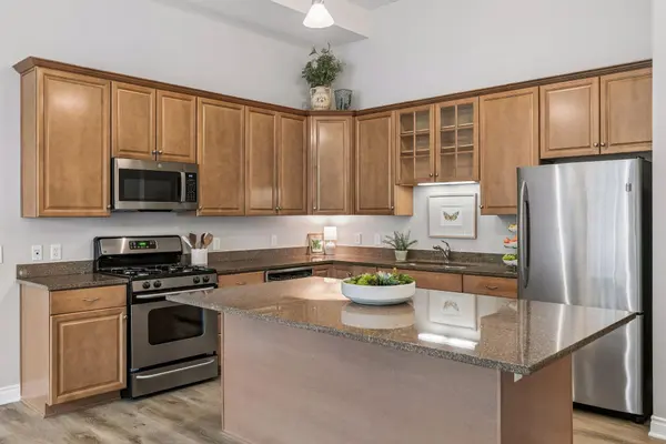 301 Clifton AVE #1H, Minneapolis, MN 55403