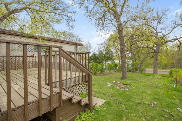 2036 Cedar Lake Pkwy, Minneapolis, MN 55416