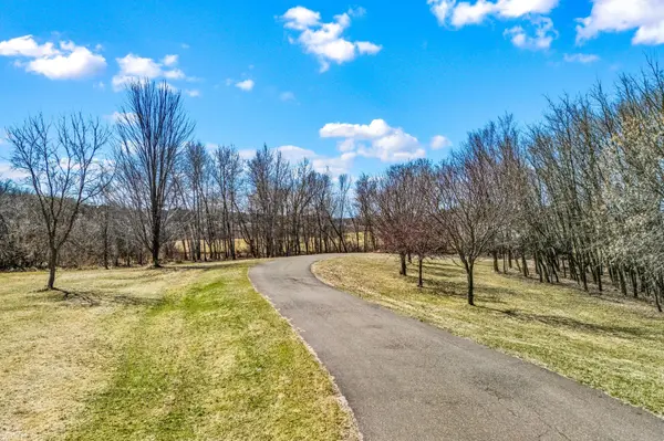 44154 Skogman Lake RD, Cambridge, MN 55008