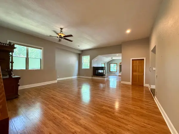 1907 S Shore DR, Albert Lea, MN 56007