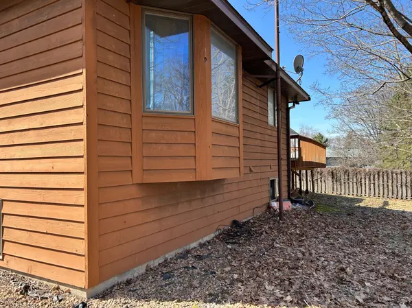 1933 Linda LN, Saint Cloud, MN 56301