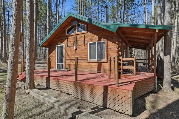 2633 Pine LN, Mora, MN 55051