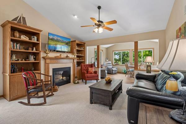 13890 Blanca CT, Rosemount, MN 55068
