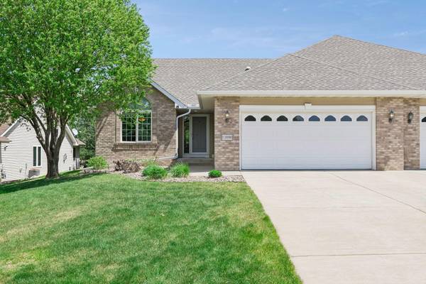 13890 Blanca CT, Rosemount, MN 55068