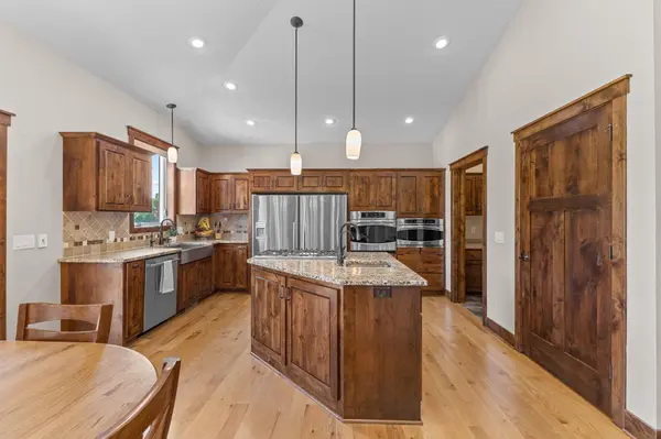 23555 Saddle Ridge DR, Rogers, MN 55374