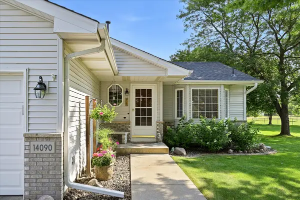 14090 Goldeneye CT, Rogers, MN 55374