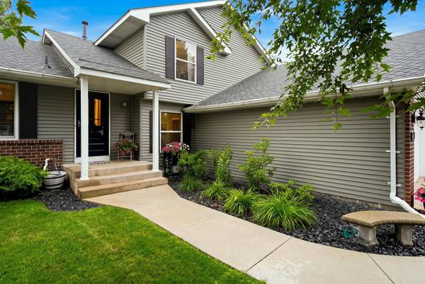 6204 176th ST W, Farmington, MN 55024
