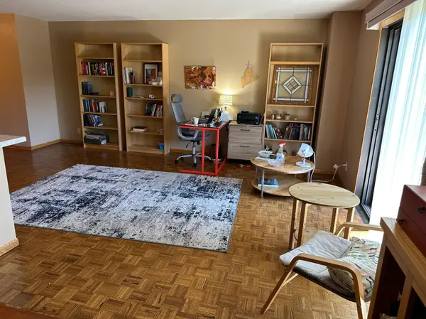 410 Groveland AVE #305, Minneapolis, MN 55403