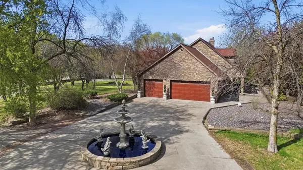 16400 County Road 81, Maple Grove, MN 55369