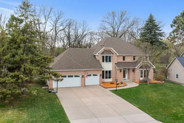 9376 Wedgewood Drive, Woodbury, MN 55125