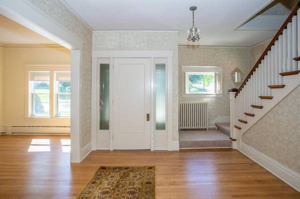 1109 East AVE, Red Wing, MN 55066