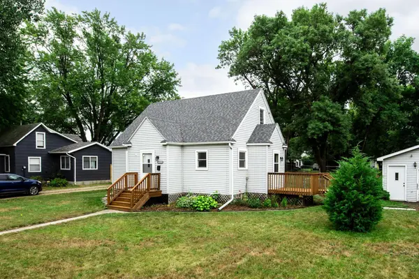712 4th AVE E, Alexandria, MN 56308