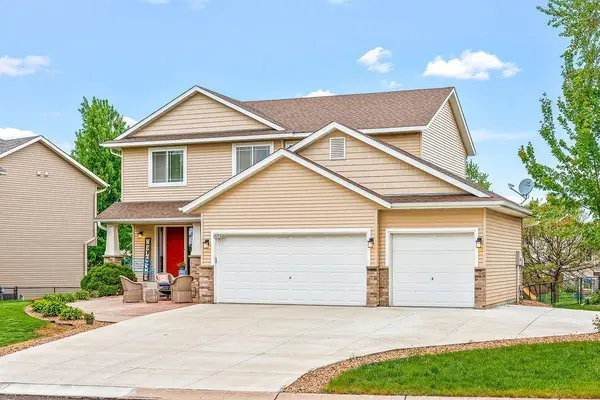 16268 Tahinka CT NW, Prior Lake, MN 55372