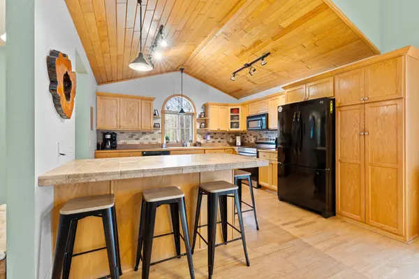 10308 S Oaks RD, Brainerd, MN 56401