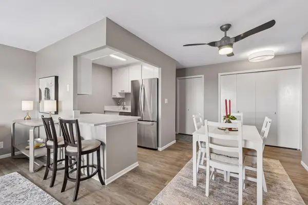 410 Groveland AVE #1506, Minneapolis, MN 55403