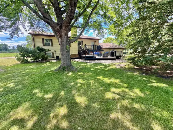 501 Hawthorne DR, Marshall, MN 56258