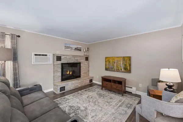 4569 Shoreline DR, Spring Park, MN 55384