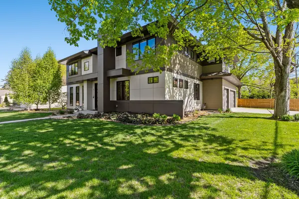 6113 Jeffrey LN, Edina, MN 55436
