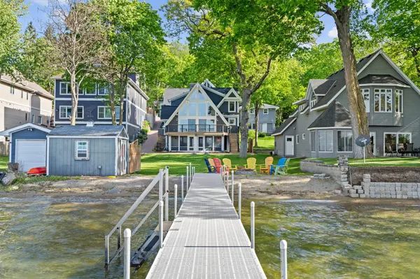 5325 Edsall RD, Minnetrista, MN 55364